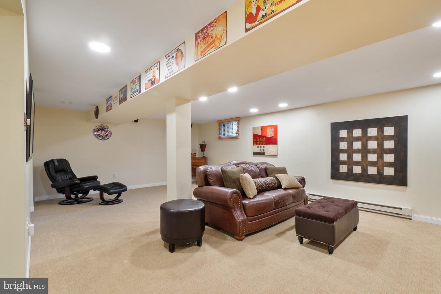 3246 Oakland Square Dr