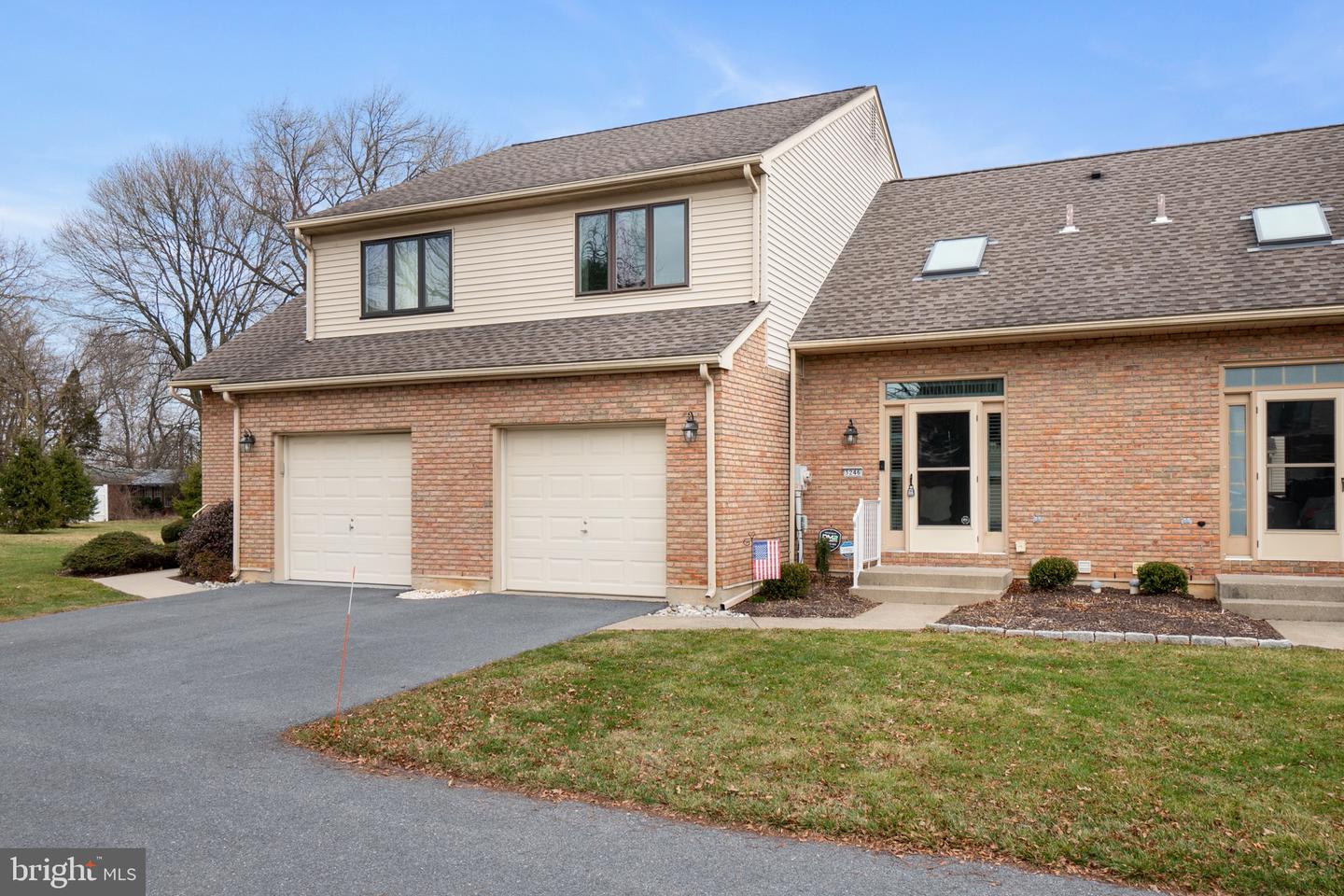3246 Oakland Square Dr