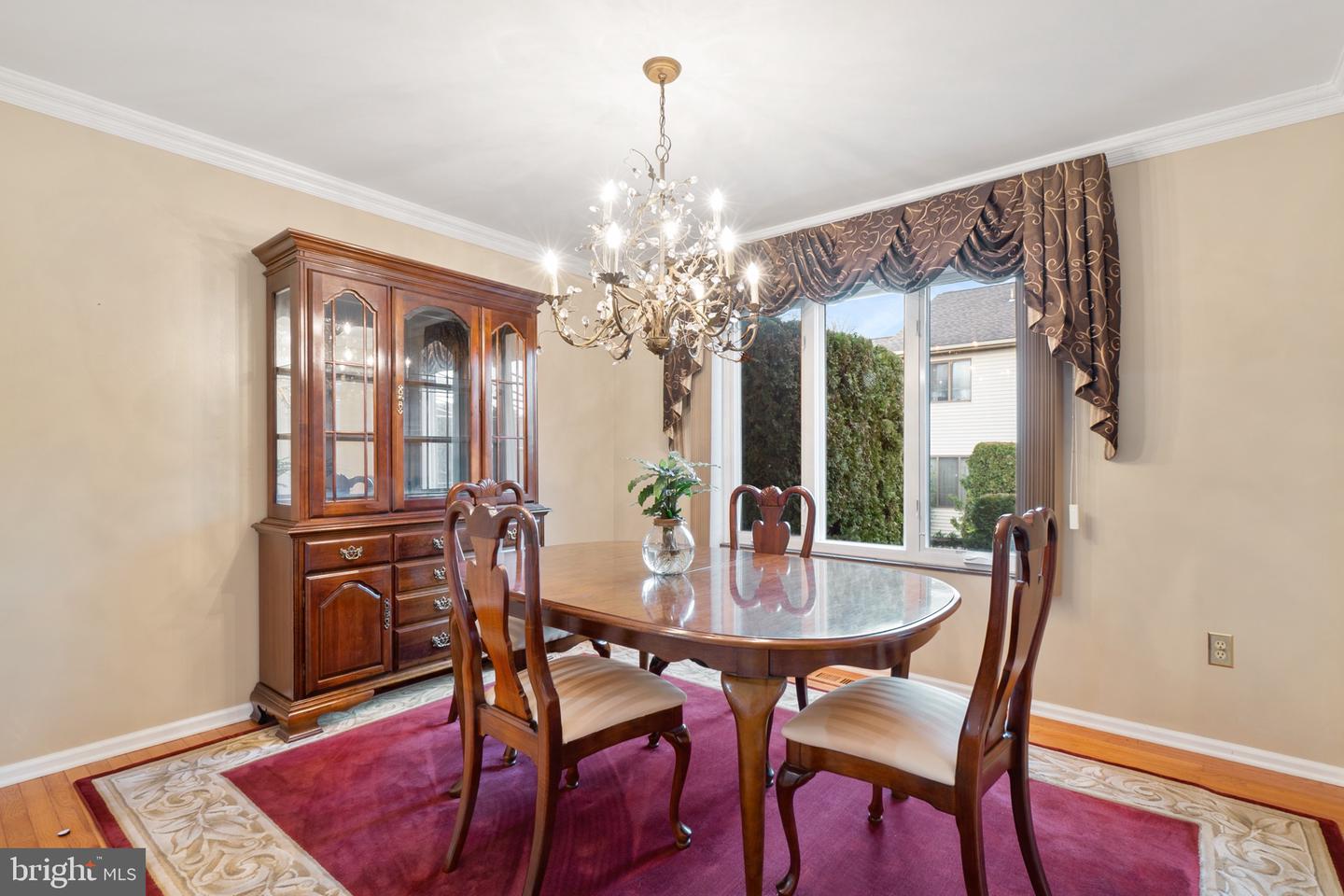 3246 Oakland Square Dr