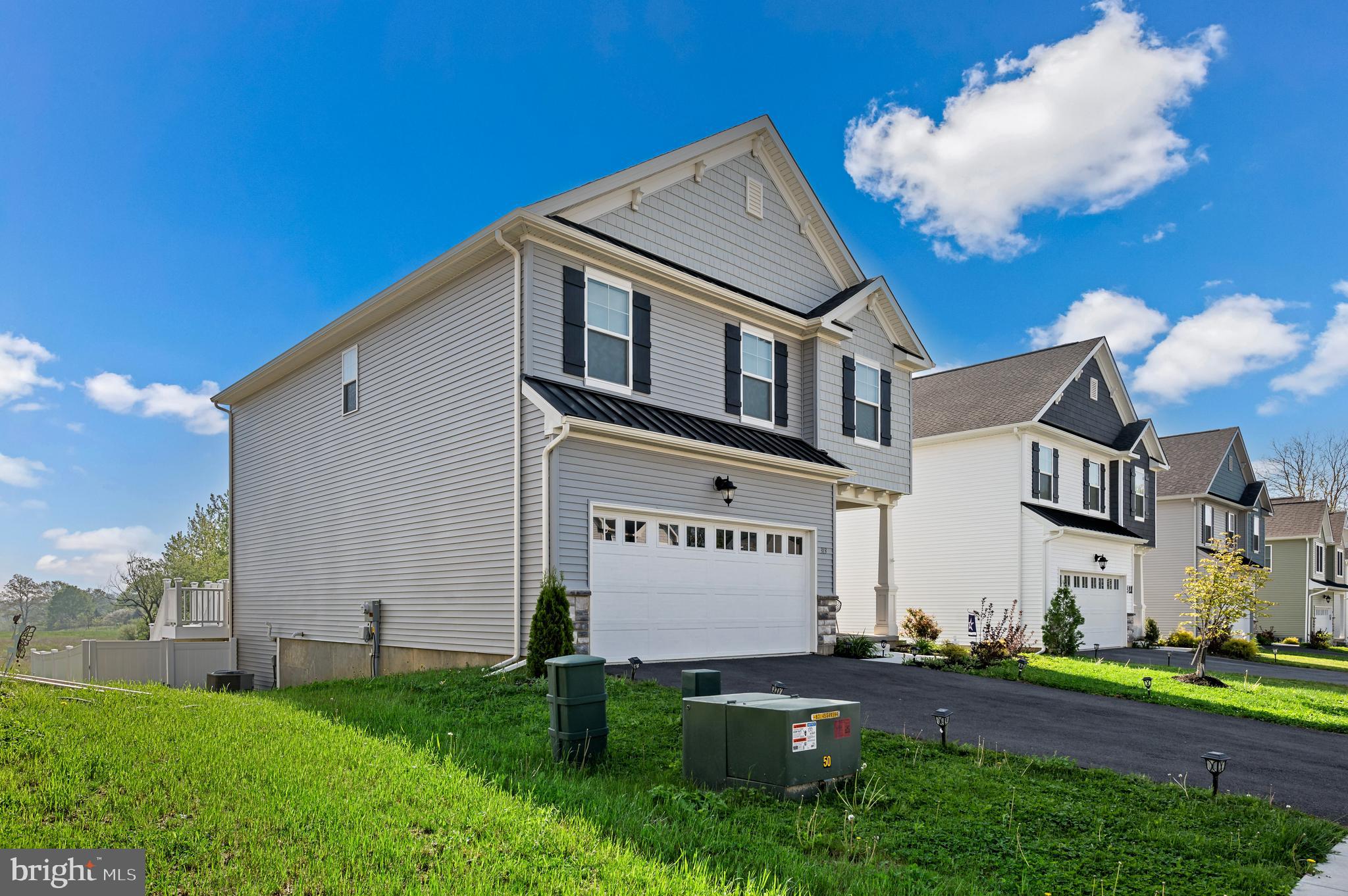313 Kingsbarns Ln