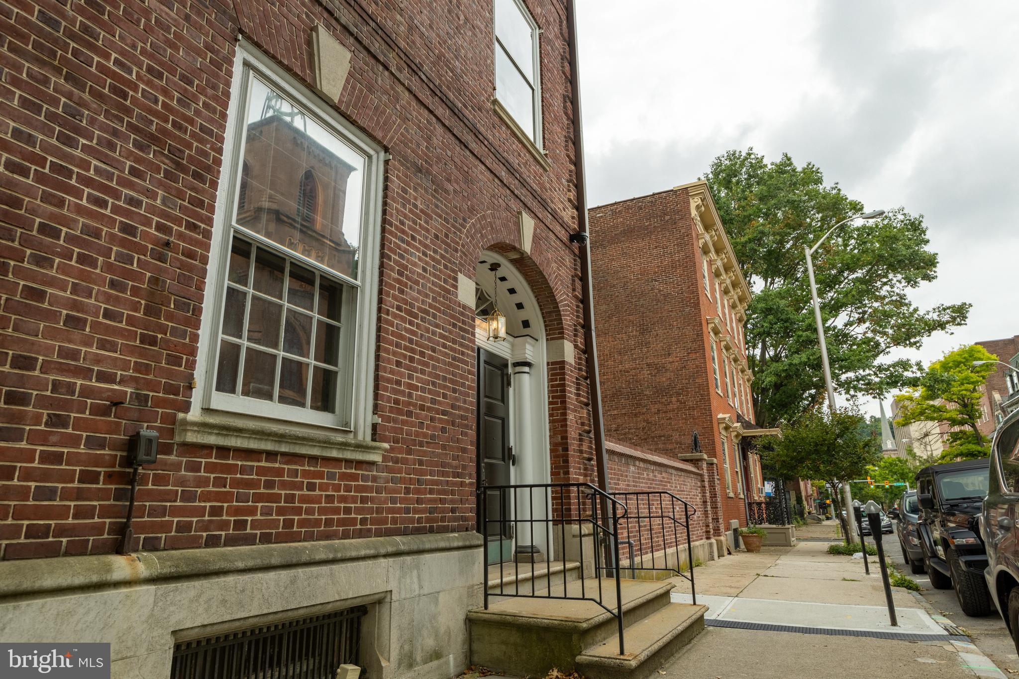 214 SPRING GARDEN ST #3A