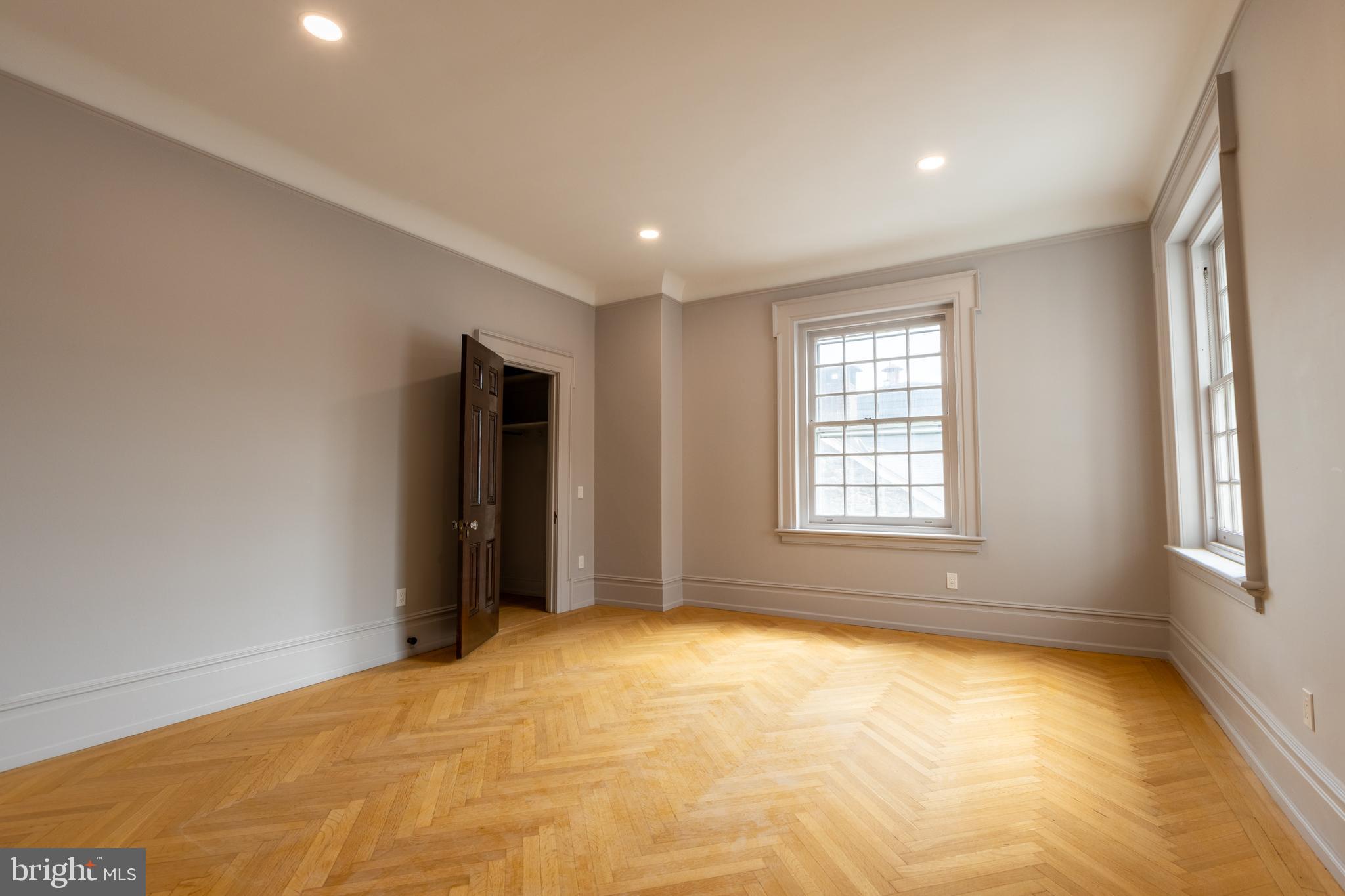 214 SPRING GARDEN ST #3A