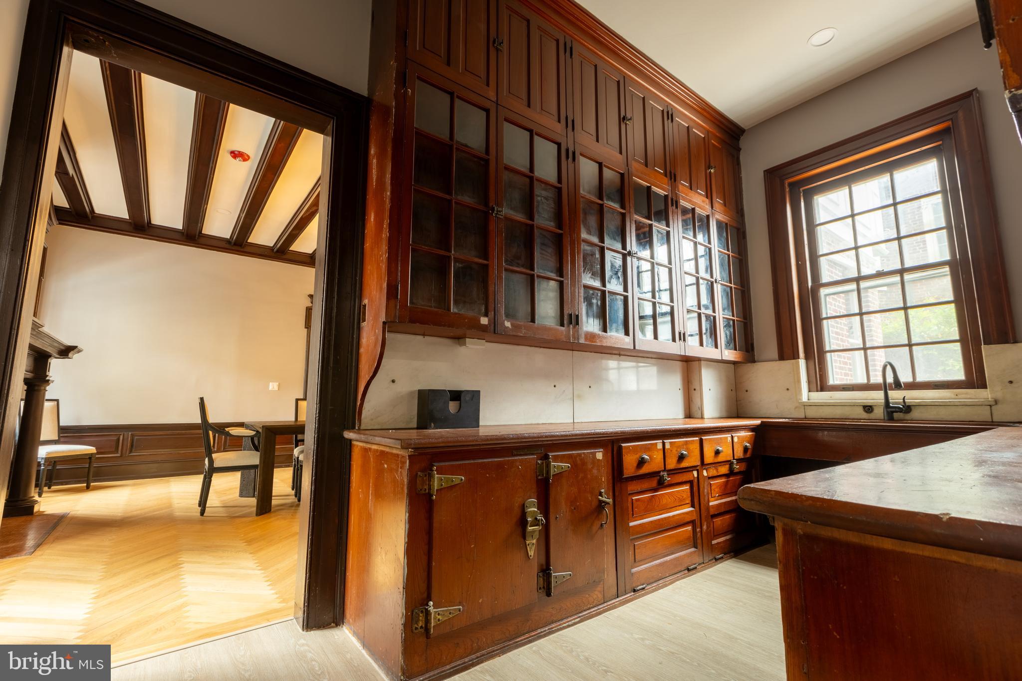 214 SPRING GARDEN ST #3A