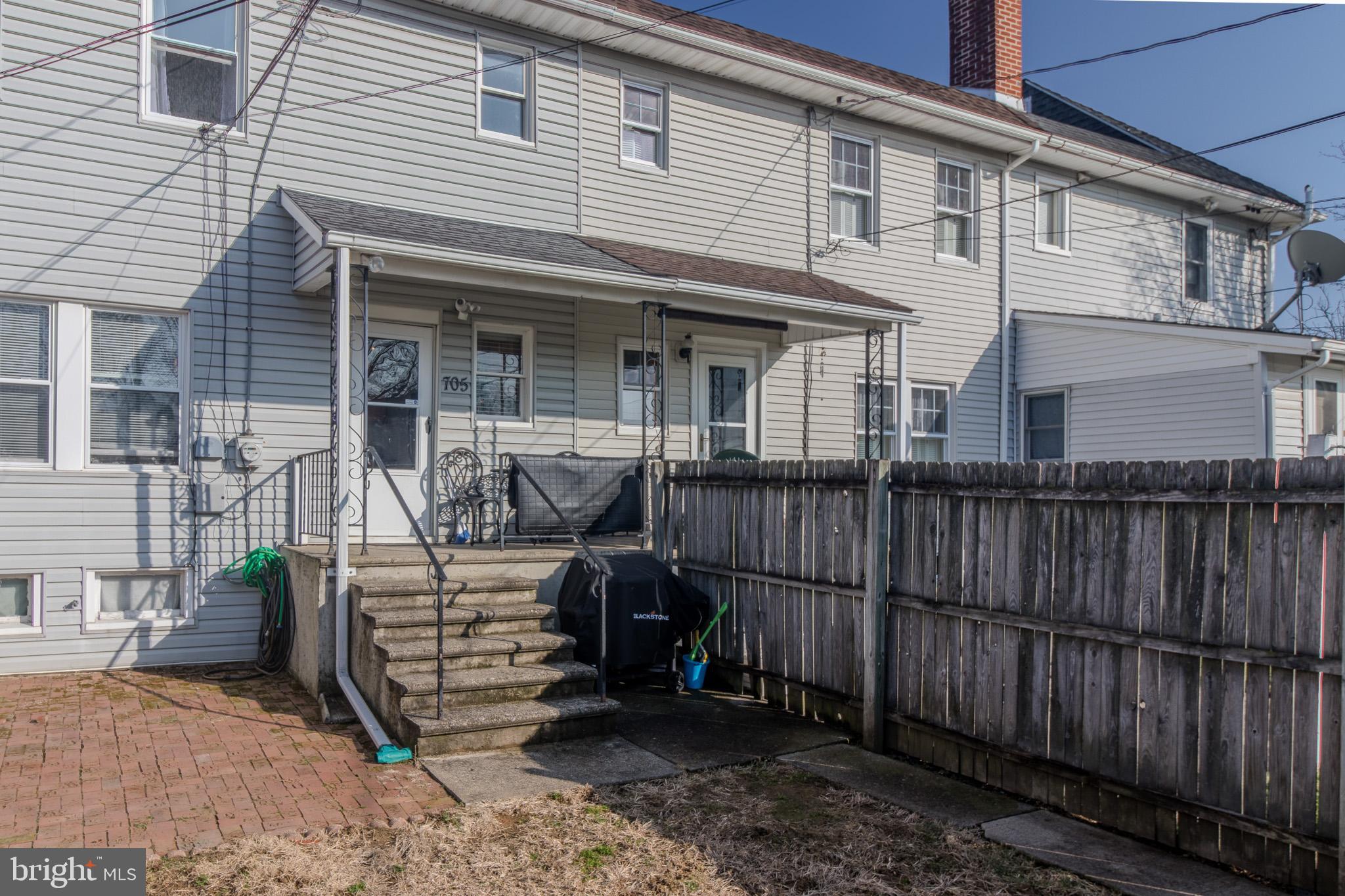 705 Wood St