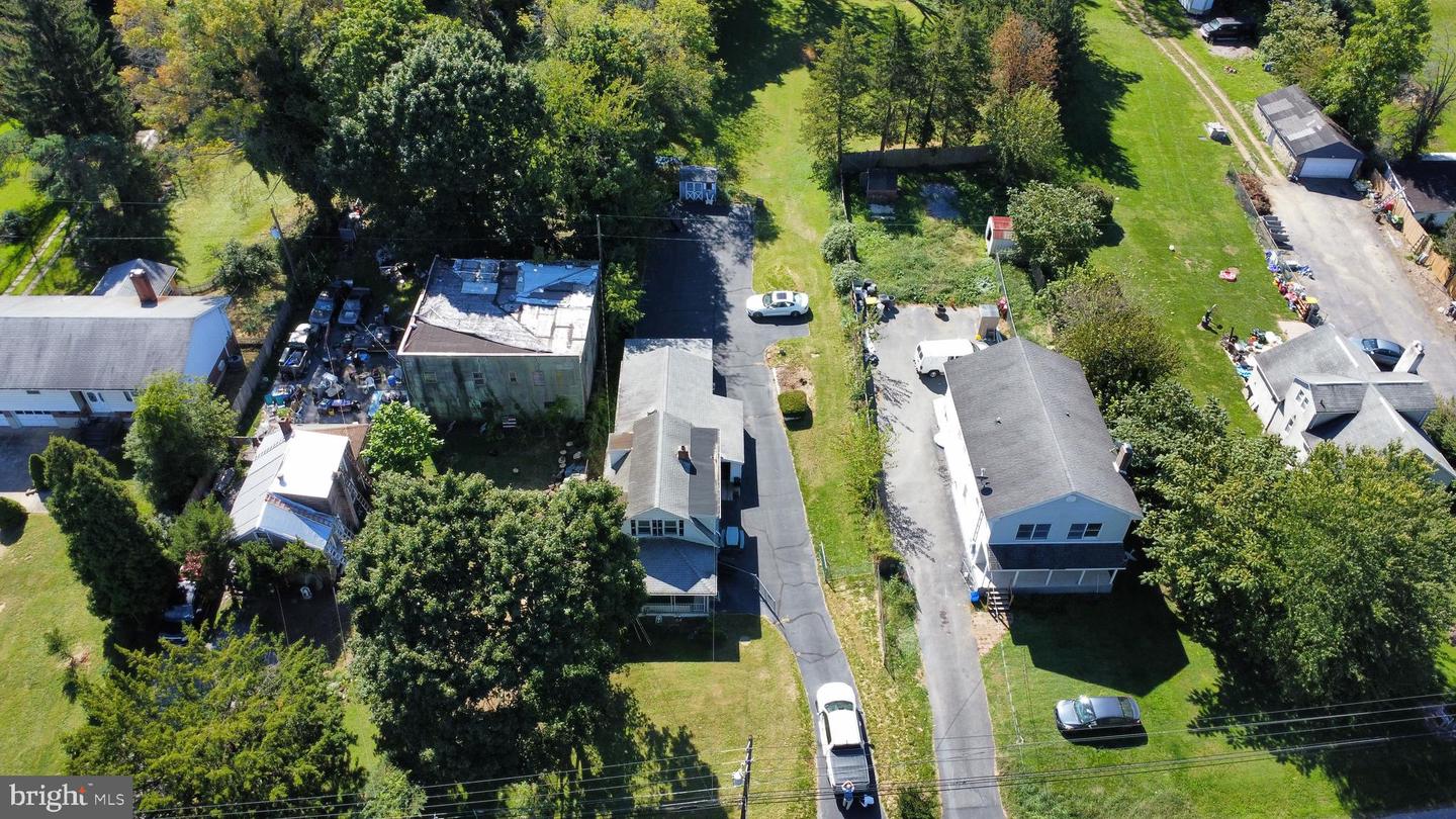 2270 Easton Rd