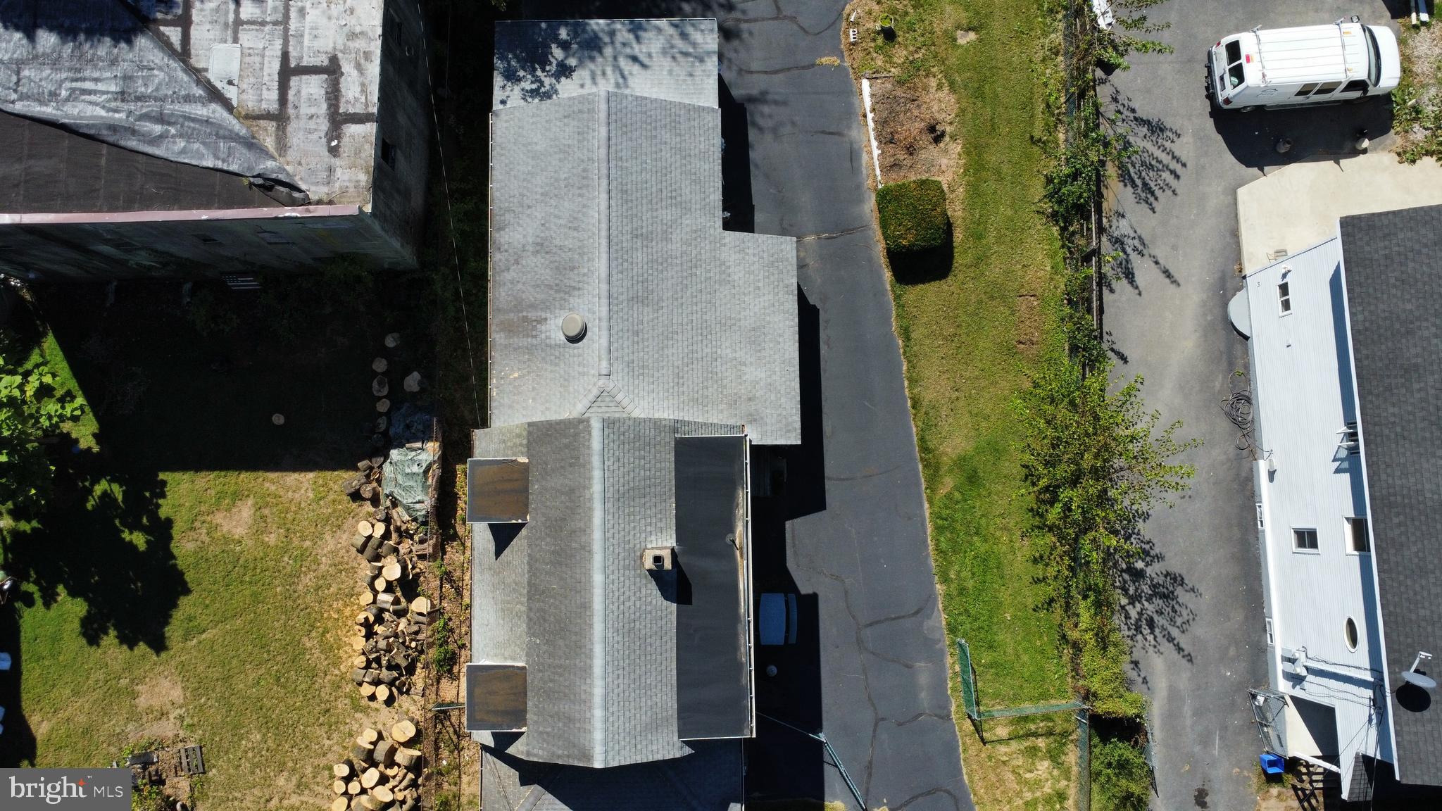 2270 Easton Rd