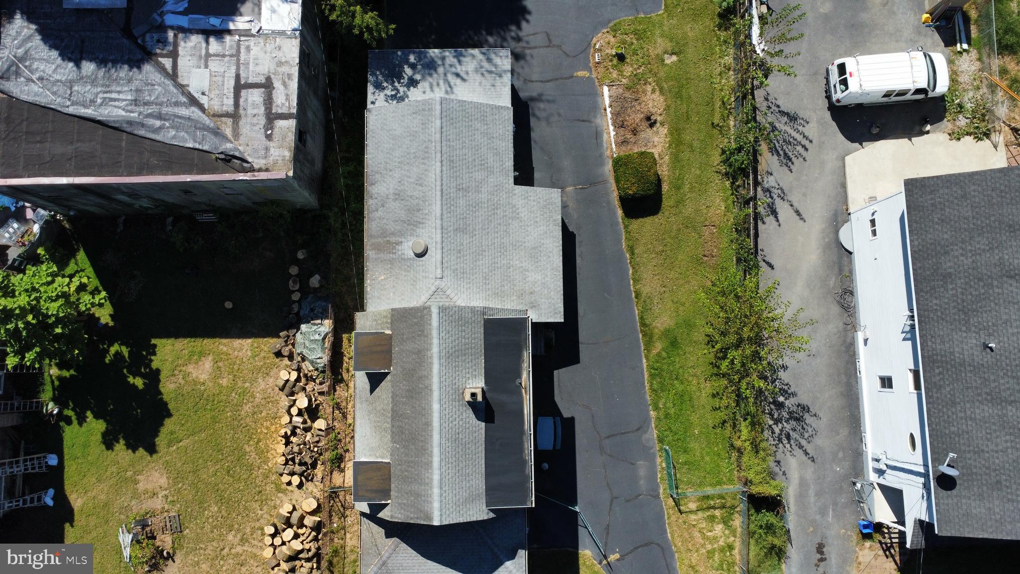 2270 Easton Rd