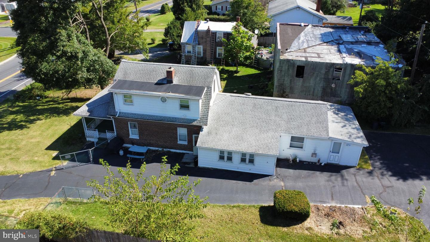2270 Easton Rd