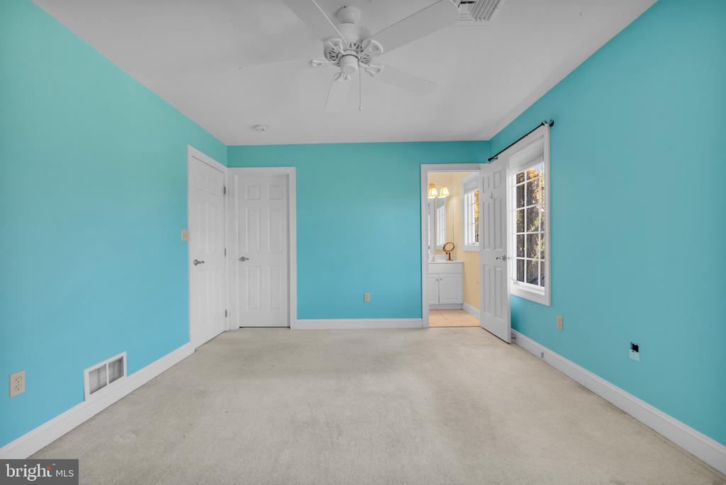 1684 Kevin Dr