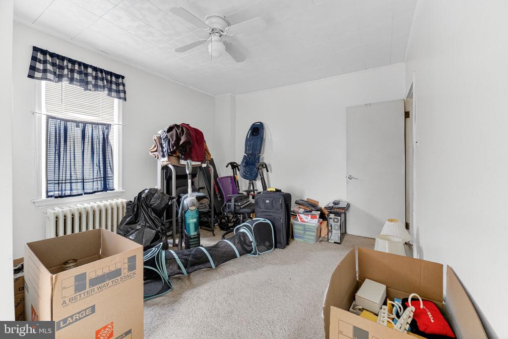 522 E 4TH STREET