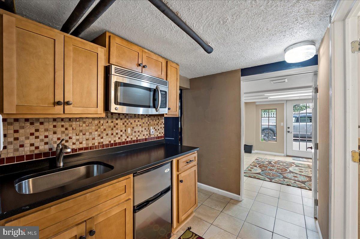 59 W MACADA ROAD