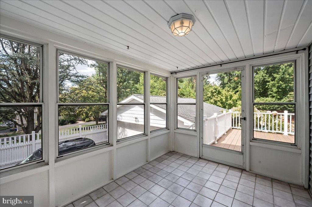 59 W MACADA ROAD