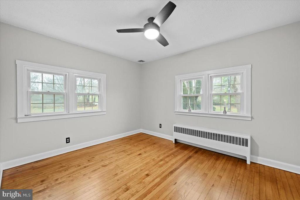 3349 BRODHEAD ROAD