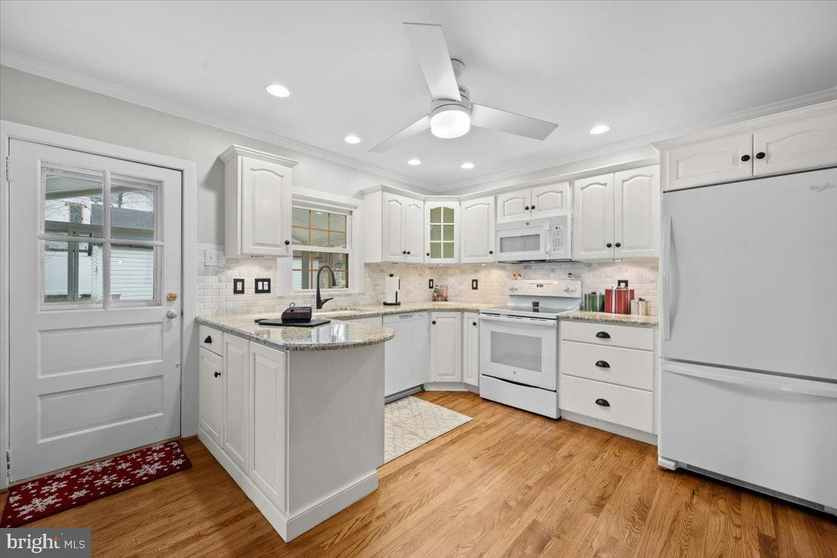 3349 BRODHEAD ROAD