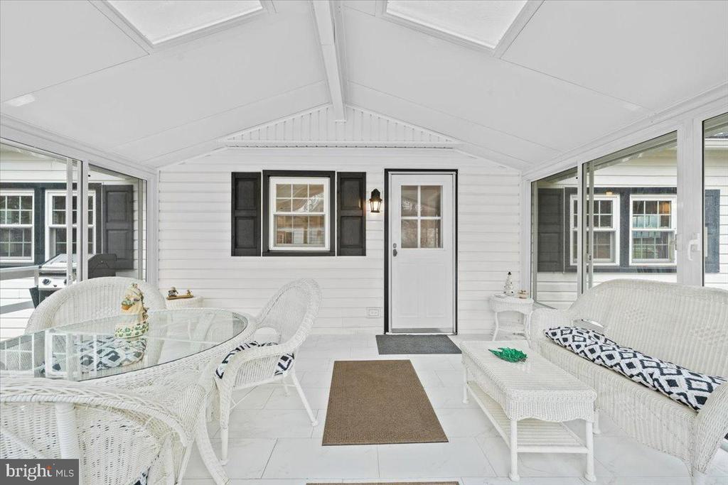 3349 BRODHEAD ROAD
