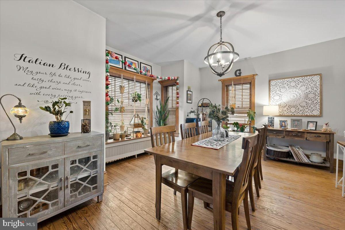2122 LINCOLN