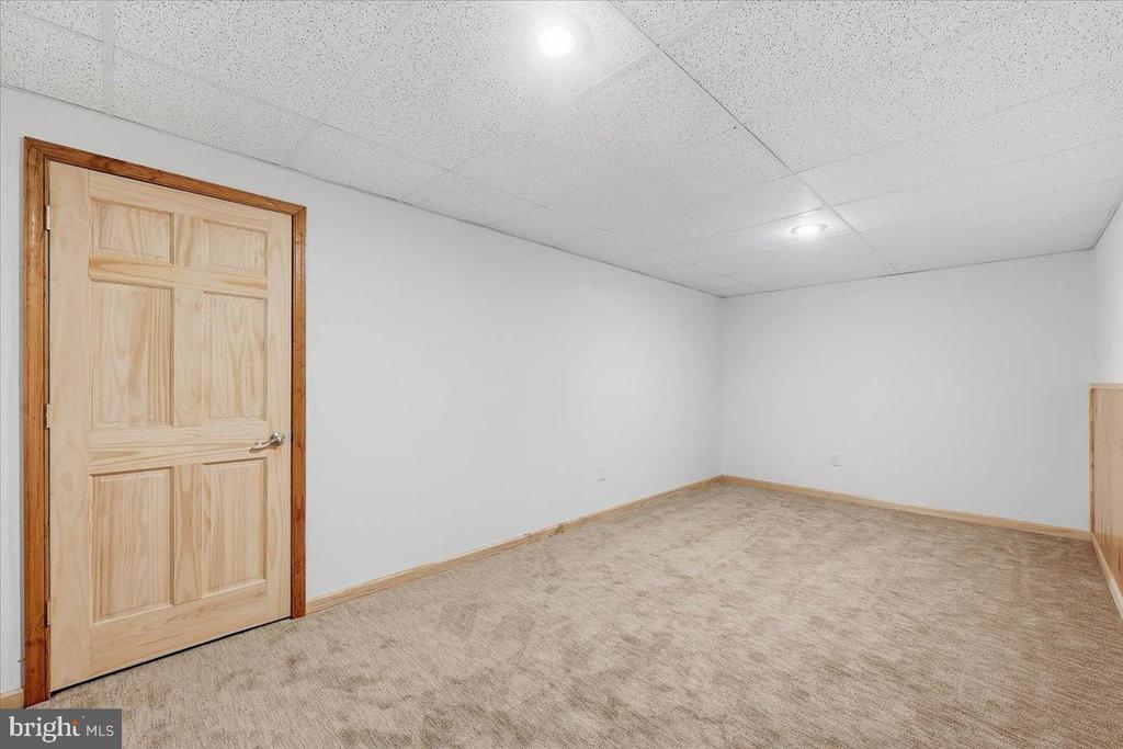 901 MEYER ROAD