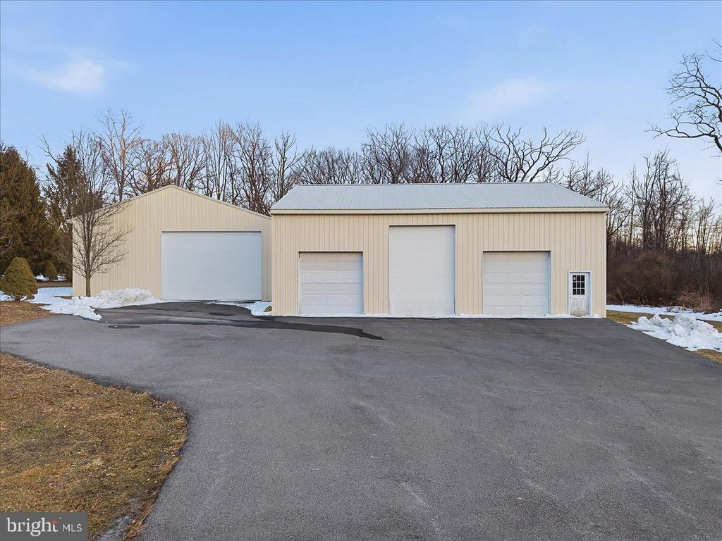 901 MEYER ROAD