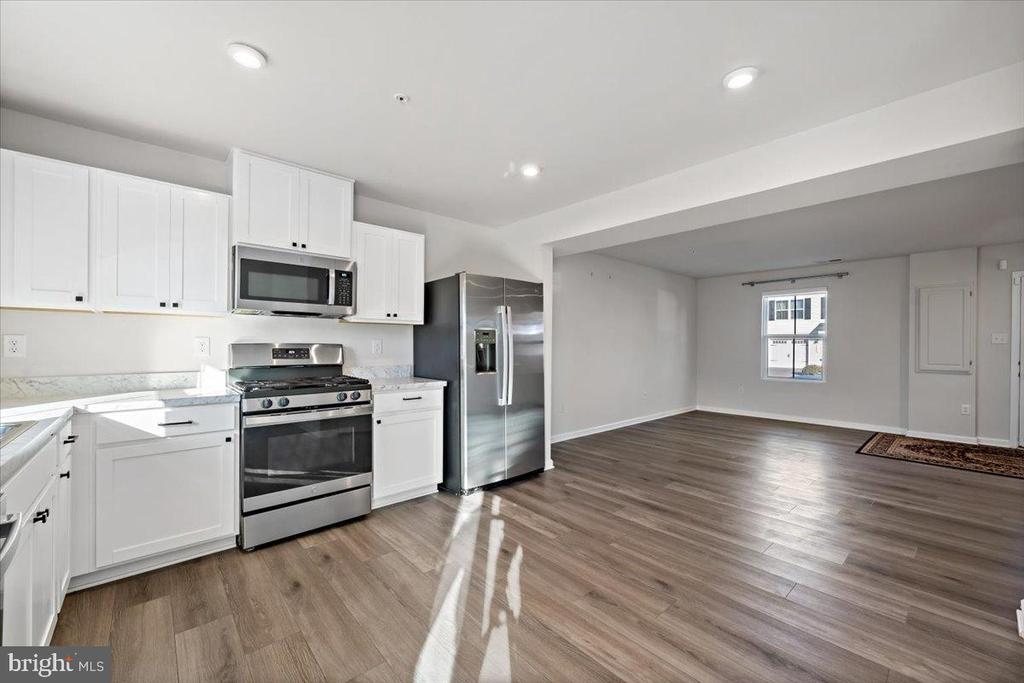 2142 CROSS COUNTRY ROAD