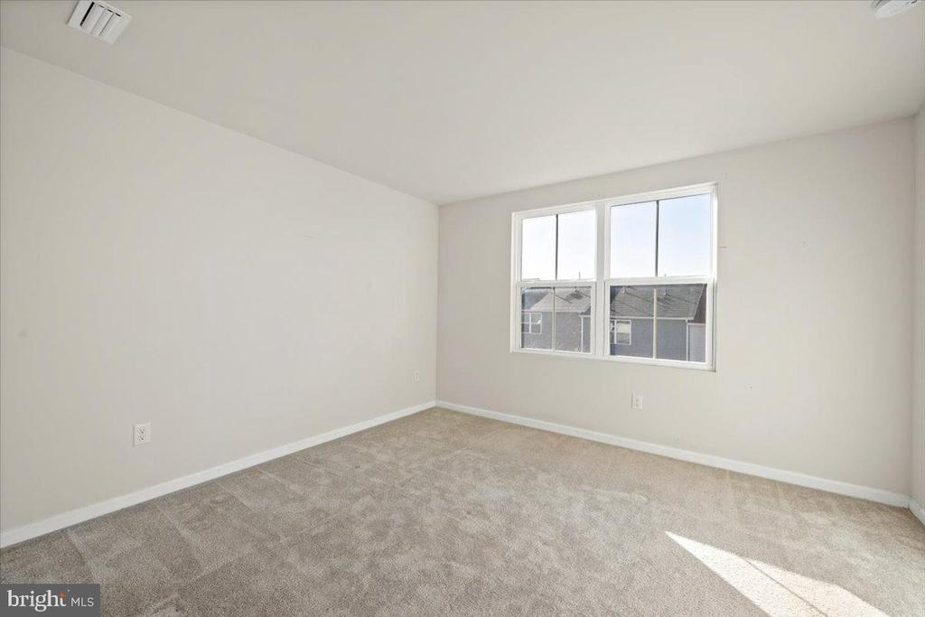 2142 CROSS COUNTRY ROAD