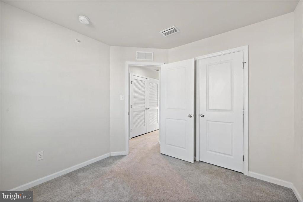 2142 CROSS COUNTRY ROAD