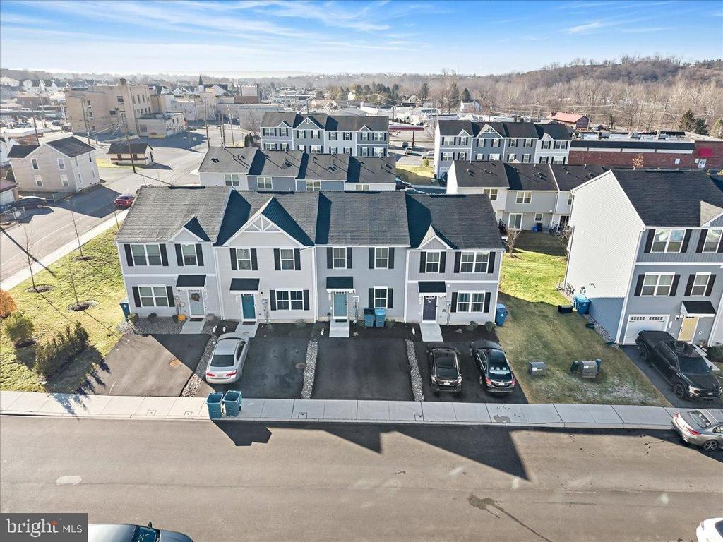 2142 CROSS COUNTRY ROAD