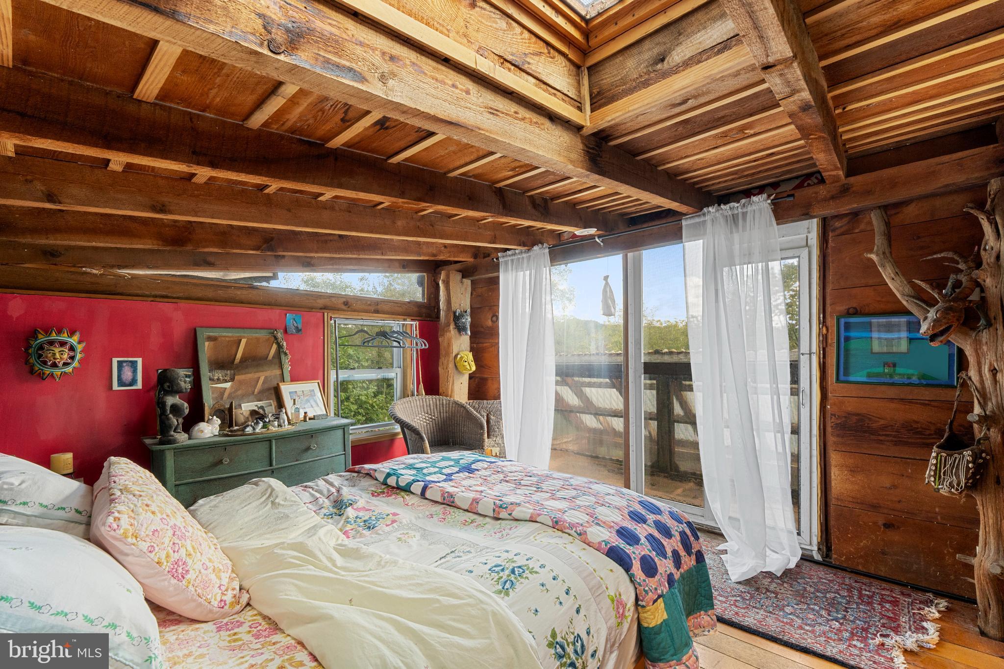 EO LITTLE CREEK ROAD