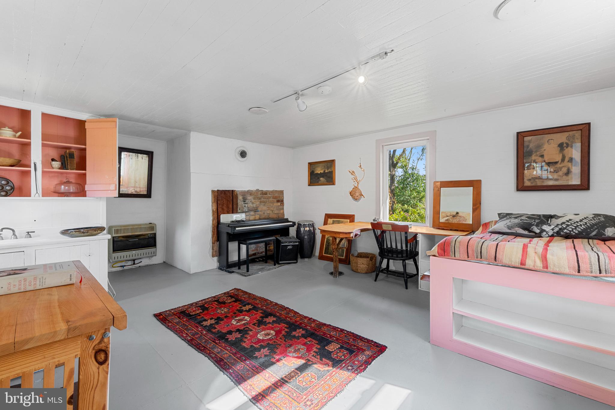 EO LITTLE CREEK ROAD