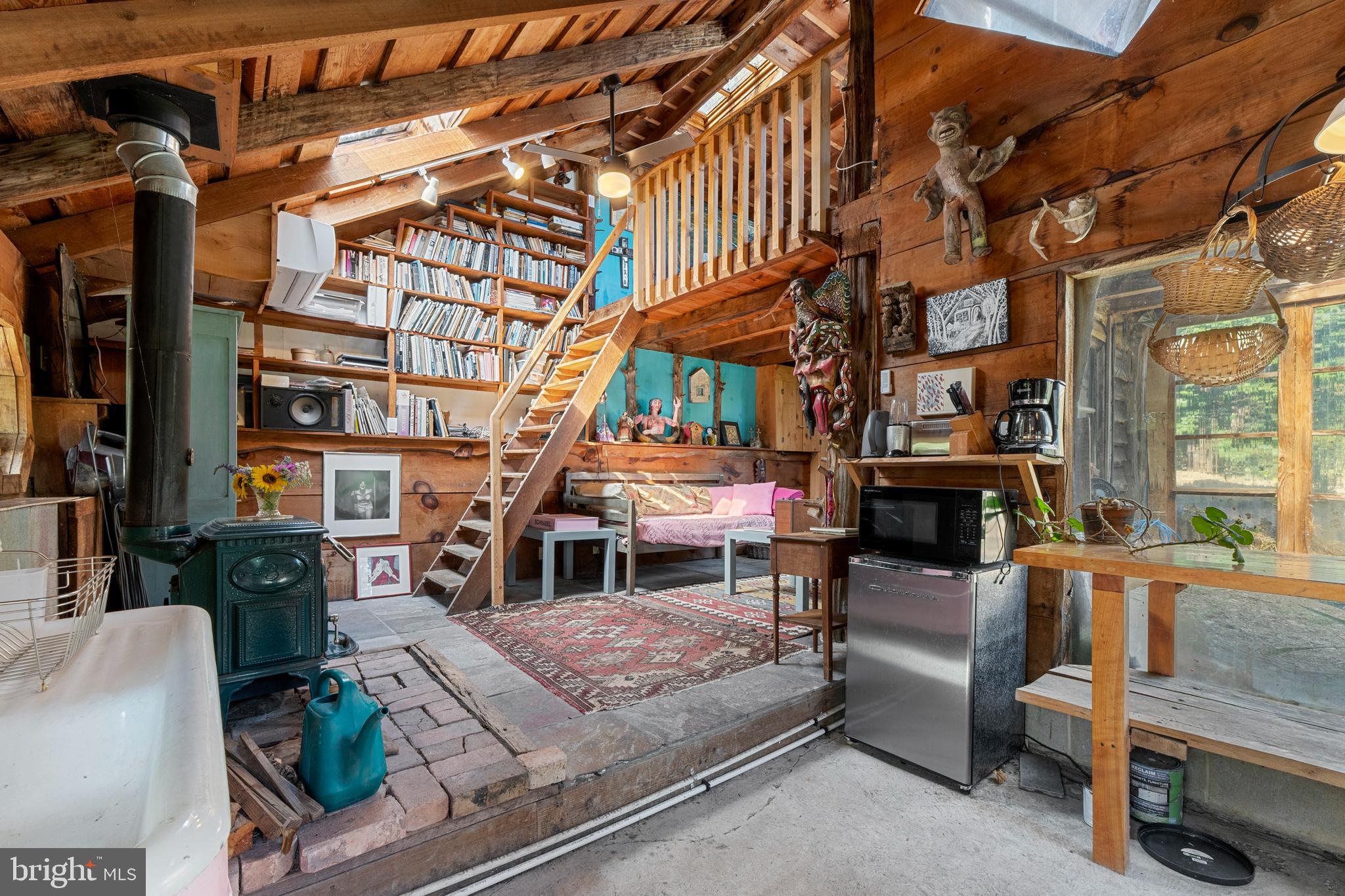 EO LITTLE CREEK ROAD