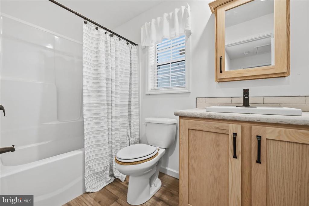 1318 AYLESBURY ROAD