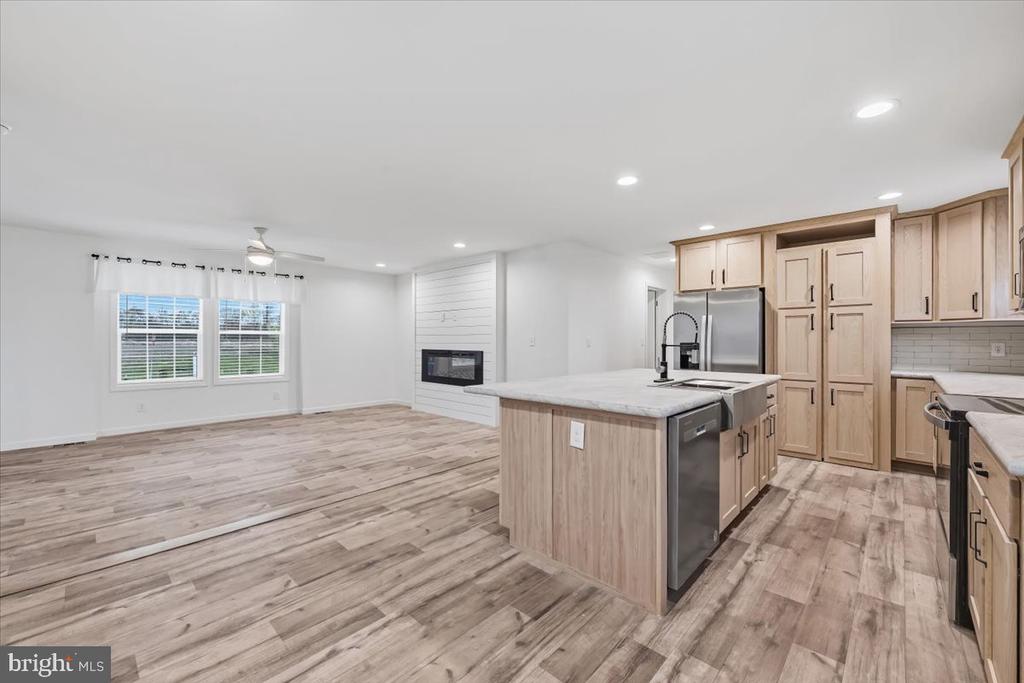 1318 AYLESBURY ROAD