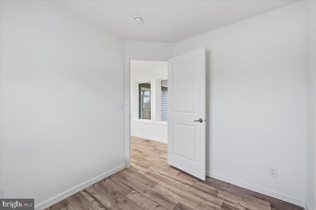 1318 AYLESBURY ROAD