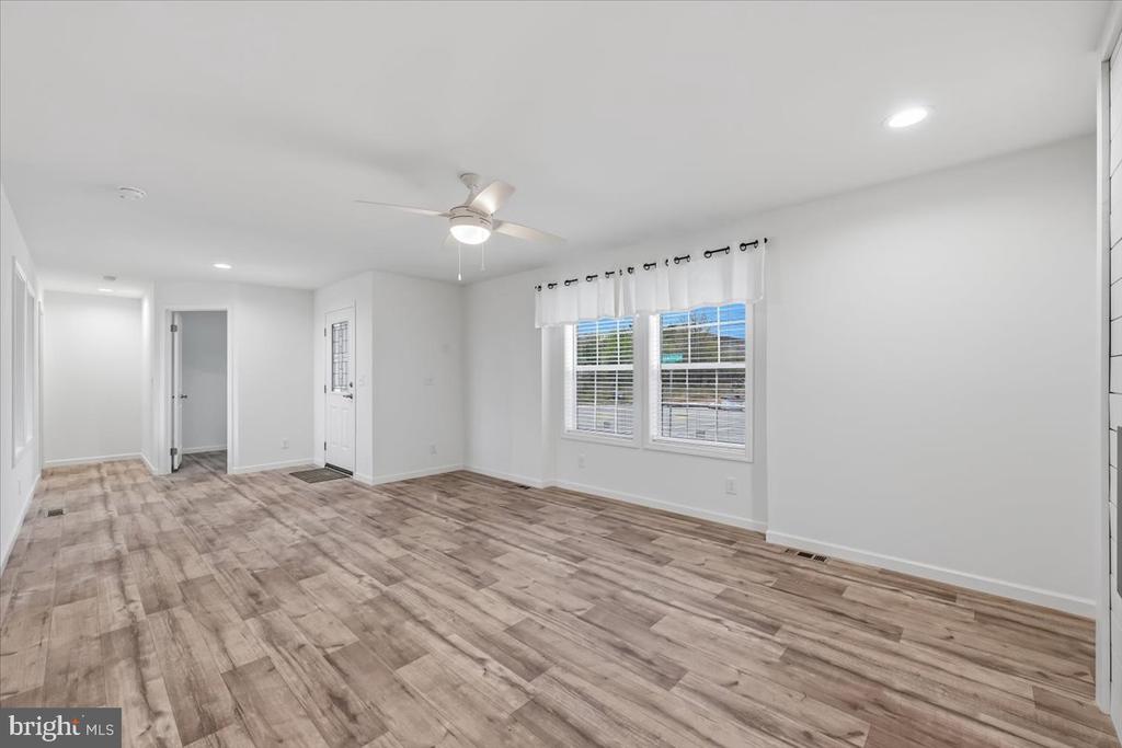 1318 AYLESBURY ROAD