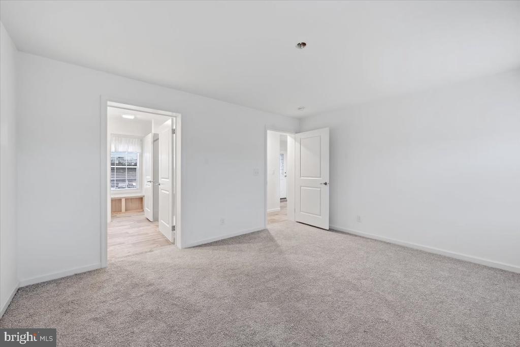 1318 AYLESBURY ROAD