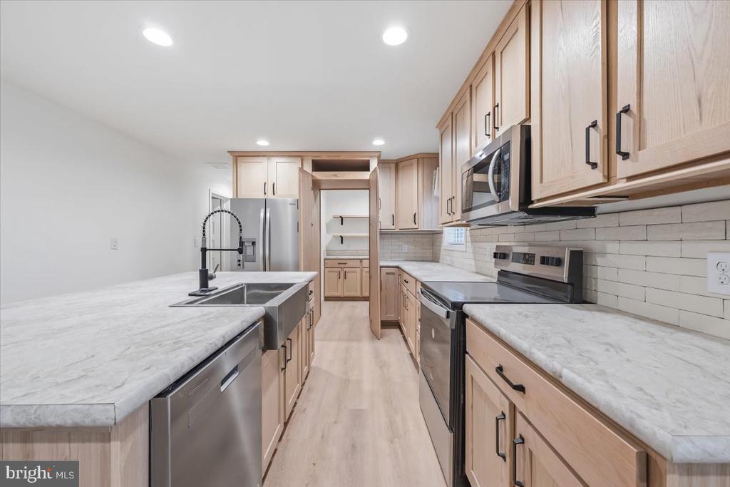 3987 HASTINGS ROAD