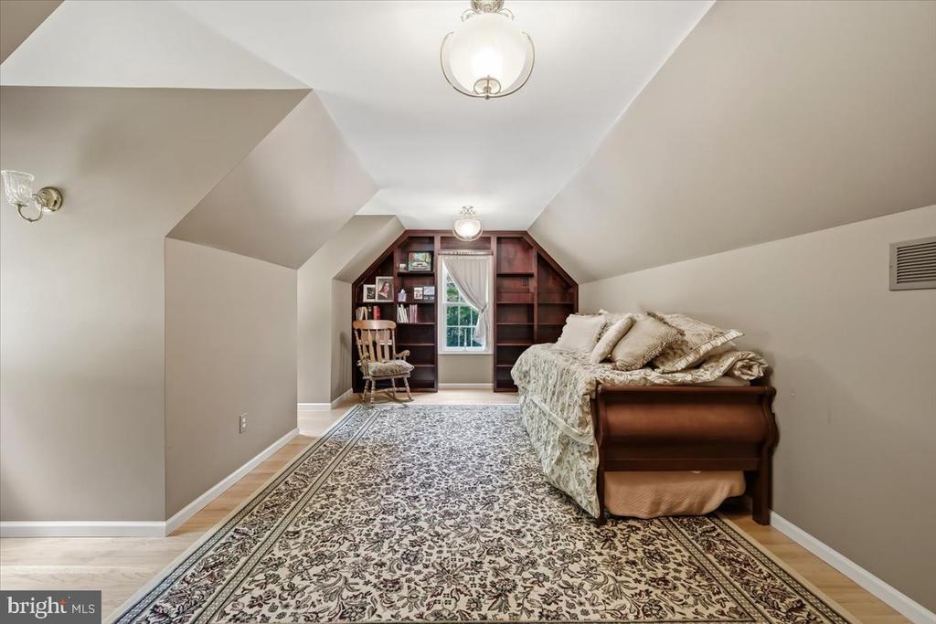 1168 MOUNT PLEASANT ROAD