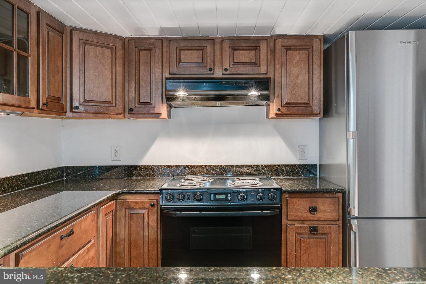 924 SPRUCE STREET Unit: 101
