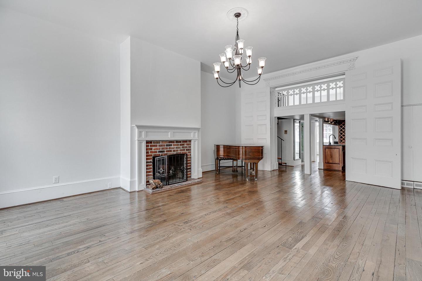 924 SPRUCE STREET Unit: 101