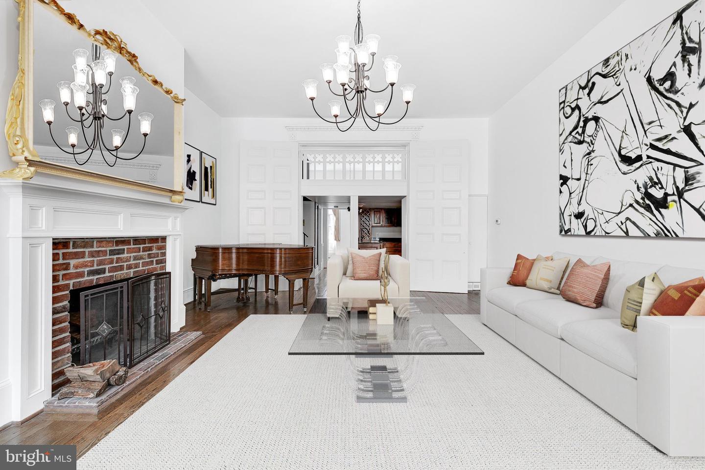 924 SPRUCE STREET Unit: 101