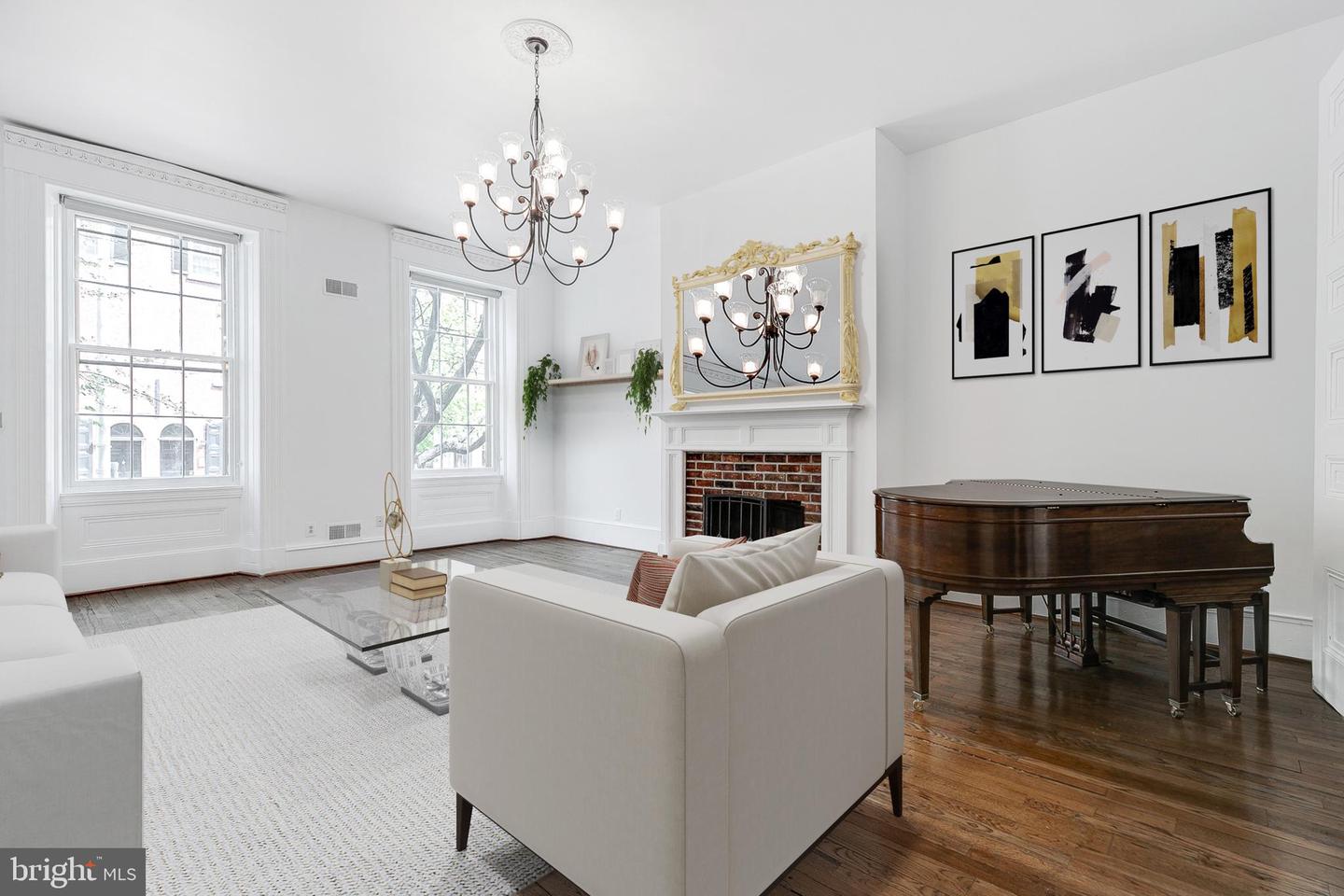 924 SPRUCE STREET Unit: 101
