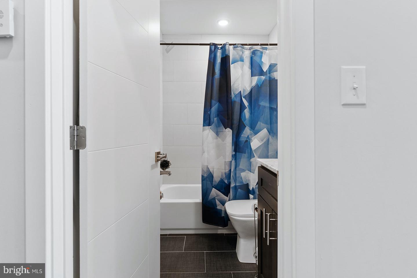 1922 N 6TH STREET Unit: 2