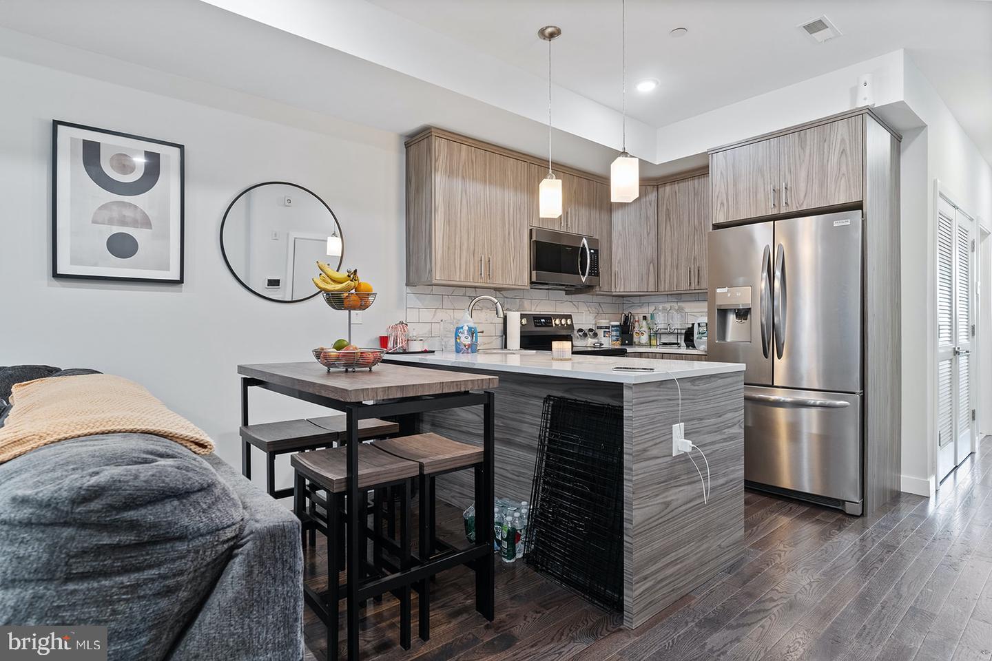 1922 N 6TH STREET Unit: 2