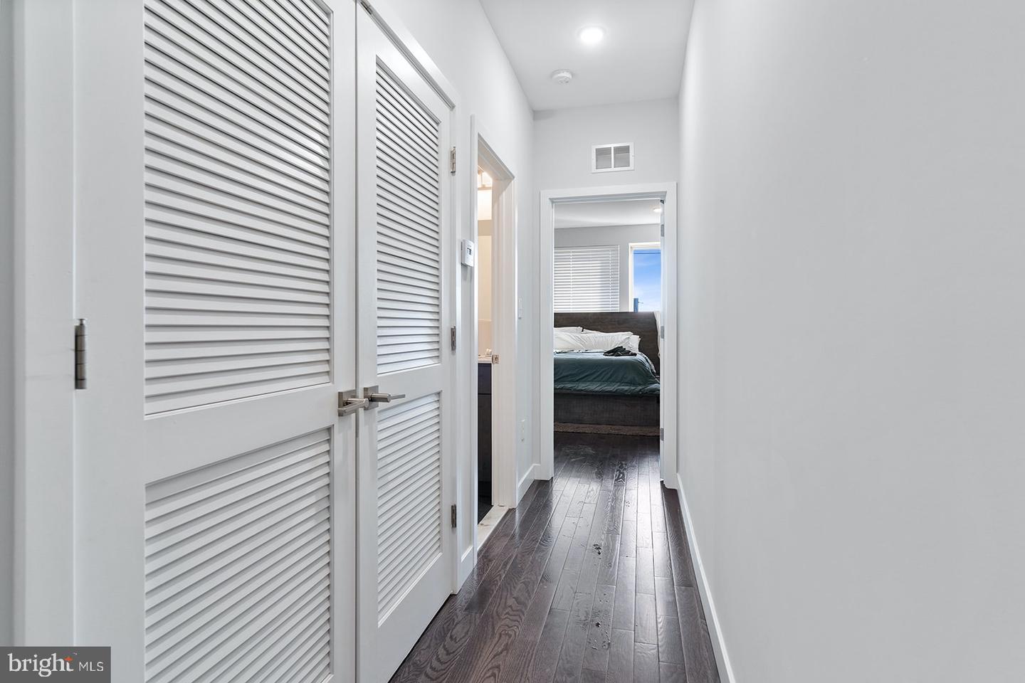 1922 N 6TH STREET Unit: 2