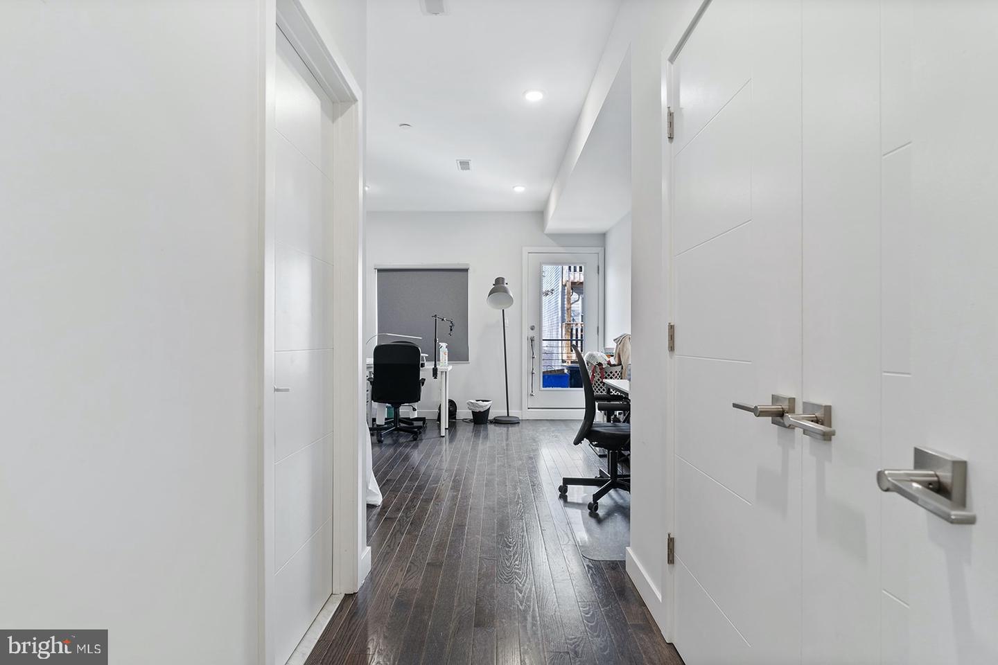 1922 N 6TH STREET Unit: 2