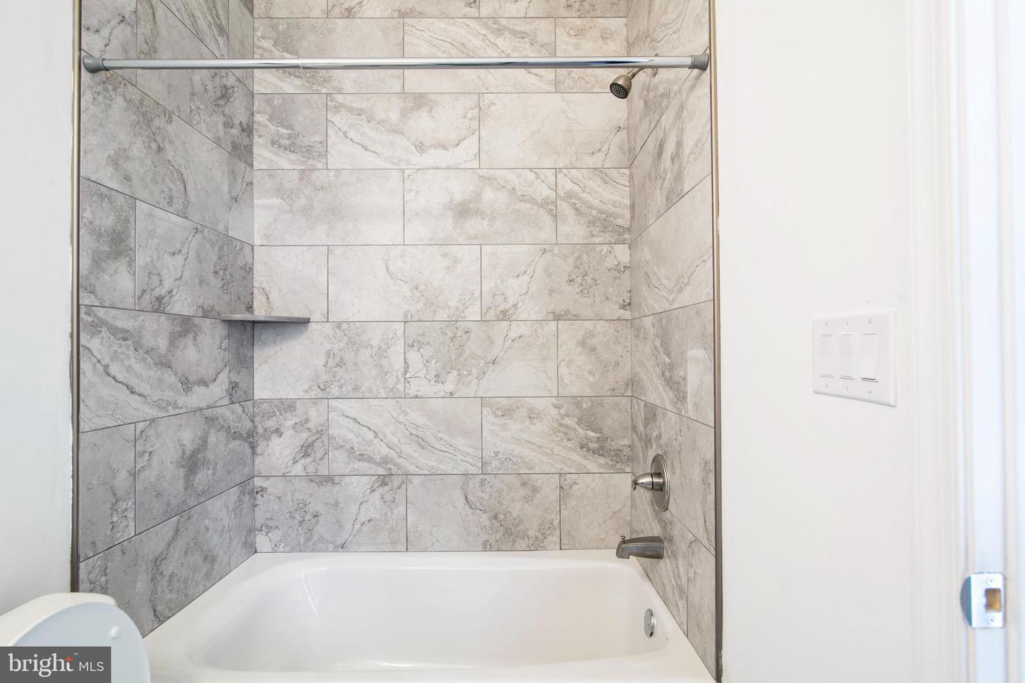 1625 Point Breeze AVENUE Unit: 1L