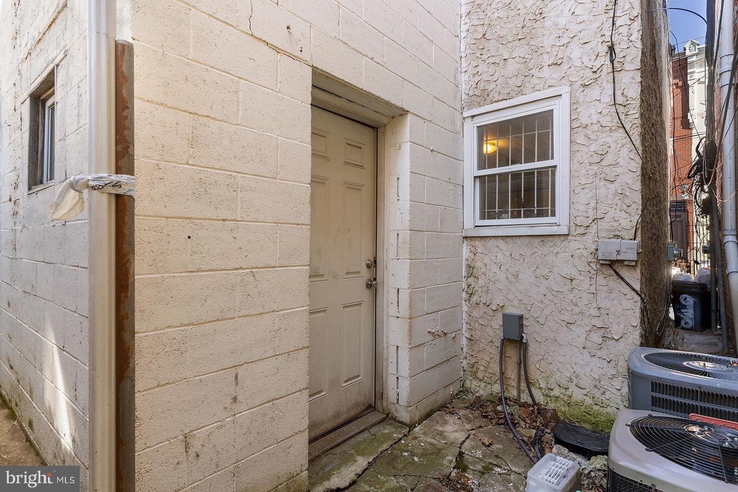932-34 N 19TH STREET