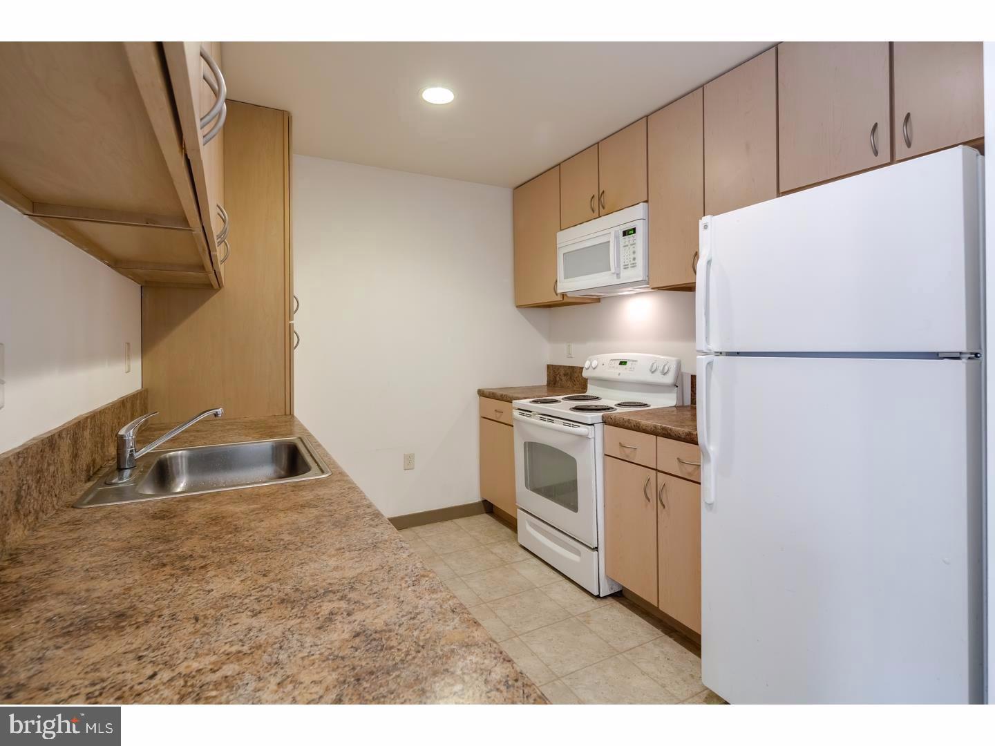 815 ARCH STREET Unit: 310