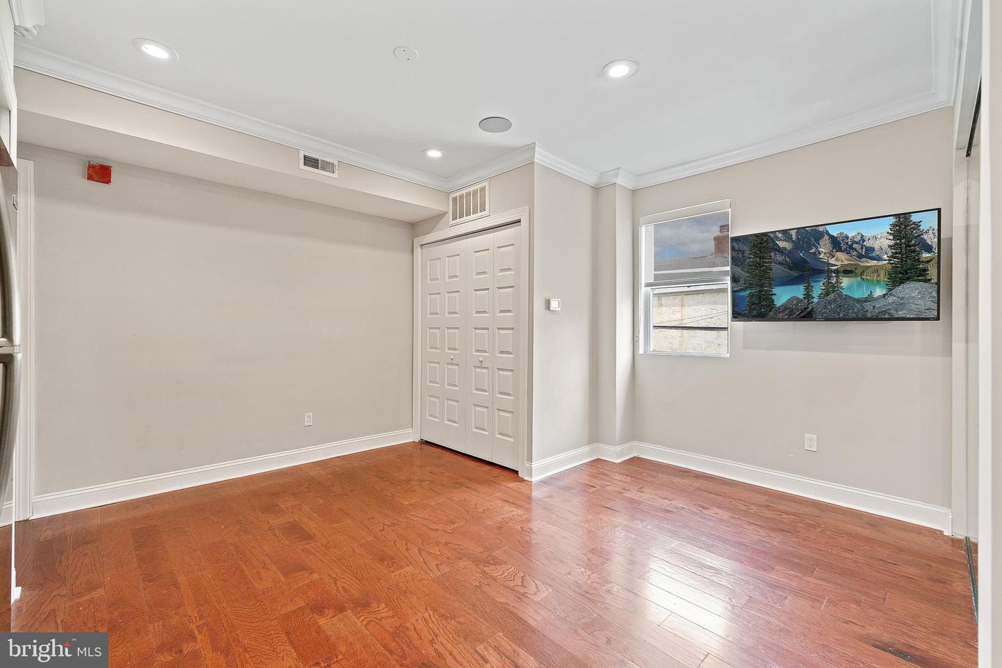 715 BELGRADE STREET Unit: 2F