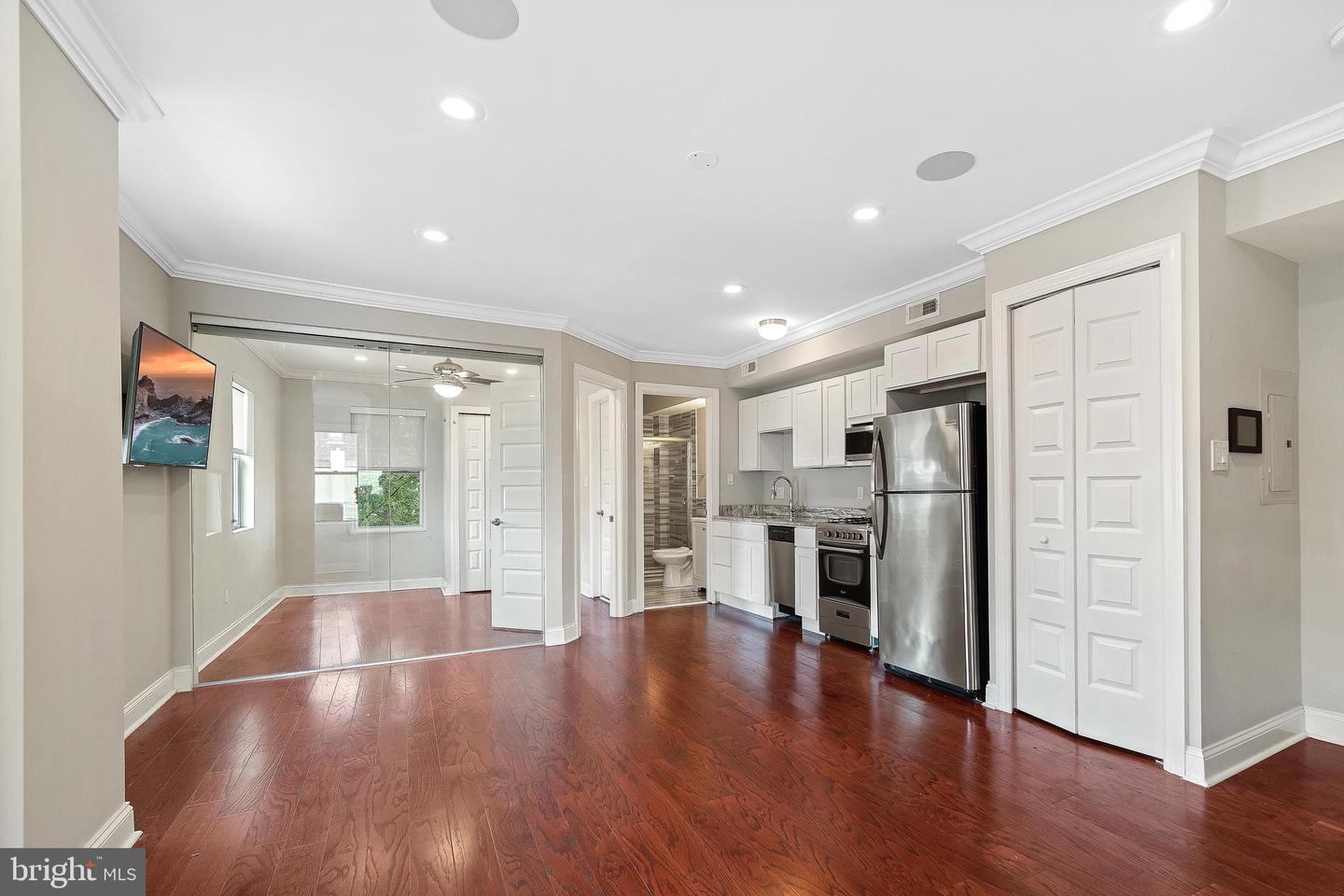 715 BELGRADE STREET Unit: 2F