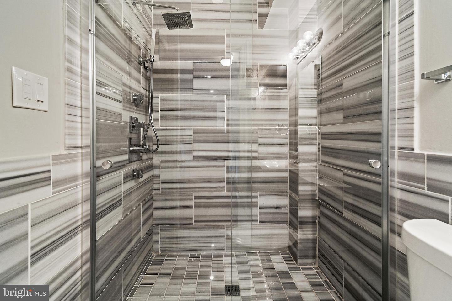 715 BELGRADE STREET Unit: 2F